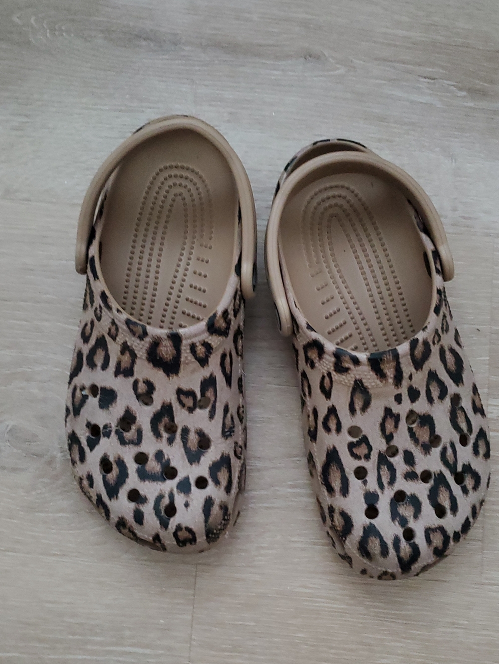 Crocs Baya Animal Print Leopard Slip On Clogs Mules Shoes Sz7